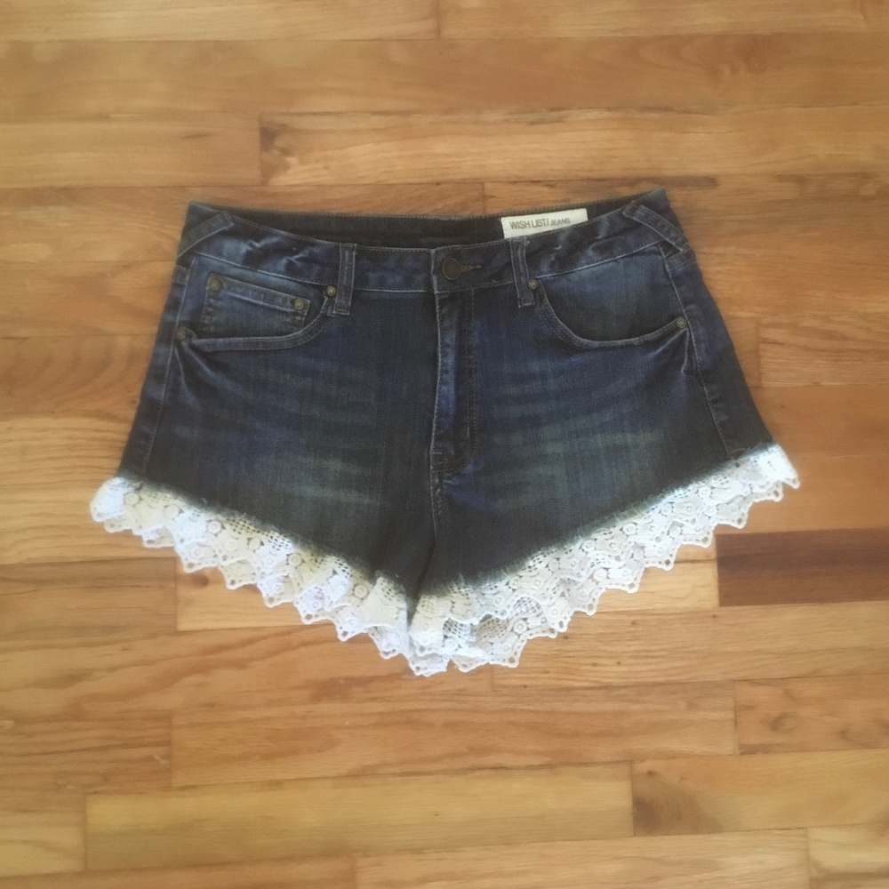 New! Lacy Fringe Hem Denim Shorts
